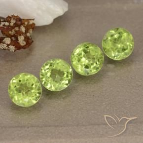 Shop natural 2.32ct Vert moyen Péridot gems, Tour, from Chine at GemSelect. In stock, global shipping!