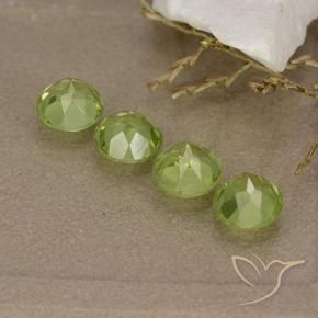 Shop natural 2.05ct Vert moyen Péridot gems, Tour, from Chine at GemSelect. In stock, global shipping!