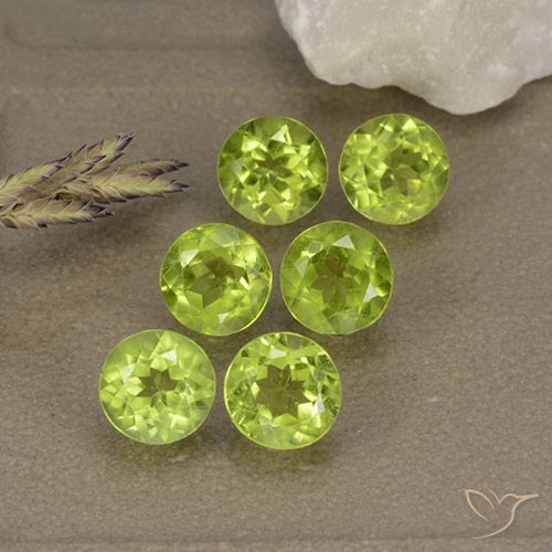 3.15ctw Naturel Vert jaunâtre Péridot, Tour, VVS-VS