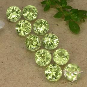 Shop natural 4.19ct Vert vif et léger Péridot gems, Tour, from Chine at GemSelect. In stock, global shipping!