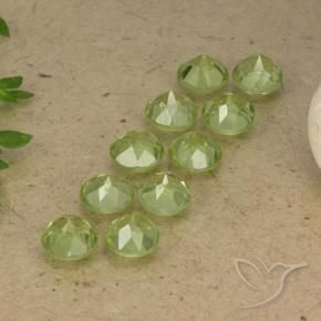 Shop natural 3.98ct Vert clair Péridot gems, Tour, from Chine at GemSelect. In stock, global shipping!
