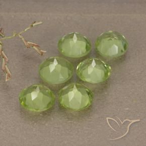 Shop natural 2.86ct Vert vif et léger Péridot gems, Tour, from Chine at GemSelect. In stock, global shipping!