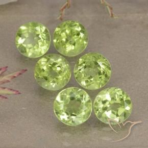 Shop natural 3.31ct Vert clair Péridot gems, Tour, from Chine at GemSelect. In stock, global shipping!