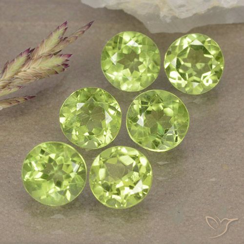 3.17ctw Naturel Vert vif et léger Péridot, Tour, VVS-VS