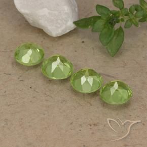 Shop natural 2.27ct Vert éclatant Péridot gems, Tour, from Chine at GemSelect. In stock, global shipping!