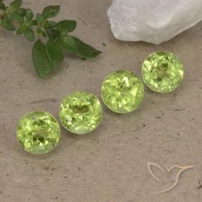 Shop natural 2.13ct Vert vif et léger Péridot gems, Tour, from Chine at GemSelect. In stock, global shipping!