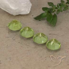 Shop natural 2.13ct Vert vif et léger Péridot gems, Tour, from Chine at GemSelect. In stock, global shipping!