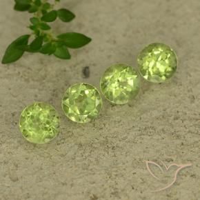 Shop natural 1.95ct Vert vif et léger Péridot gems, Tour, from Chine at GemSelect. In stock, global shipping!