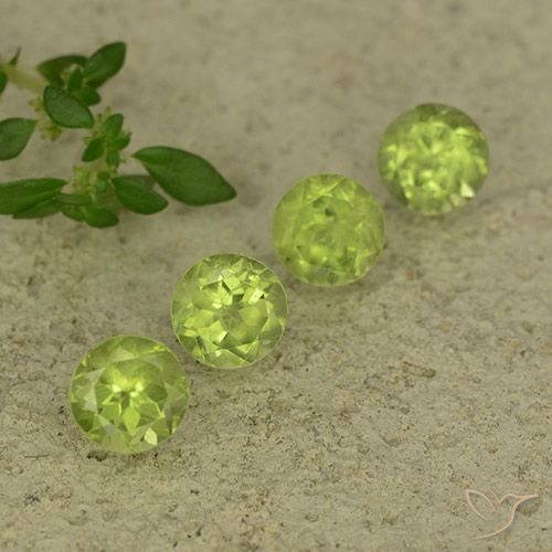 2.21ctw Naturel Vert jaunâtre Péridot, Tour, VVS-VS