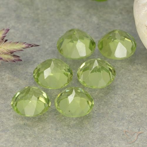 Shop natural 2.43ct Vert clair Péridot gems, Tour, from Chine at GemSelect. In stock, global shipping!