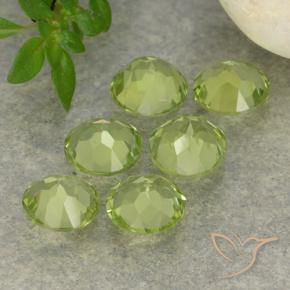 Shop natural 2.27ct Vert clair Péridot gems, Tour, from Chine at GemSelect. In stock, global shipping!
