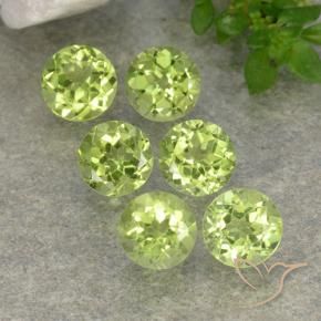 Shop natural 2.34ct Vert vif et léger Péridot gems, Tour, from Chine at GemSelect. In stock, global shipping!