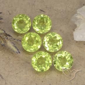 Shop natural 2.52ct Vert vif et léger Péridot gems, Tour, from Chine at GemSelect. In stock, global shipping!