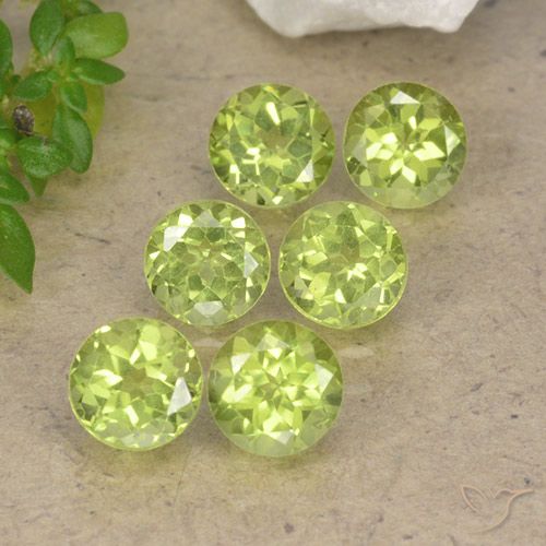 2.52ctw Naturel Vert clair Péridot, Tour, VVS-VS