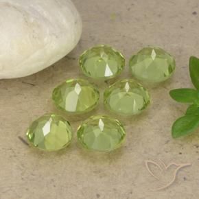 Shop natural 2.61ct Vert clair Péridot gems, Tour, from Chine at GemSelect. In stock, global shipping!