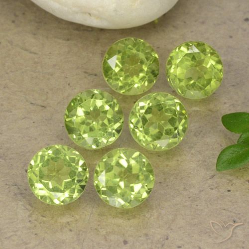 2.78ctw Naturel Vert clair Péridot, Tour, VVS-VS
