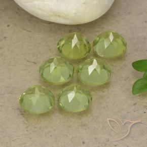 Shop natural 2.78ct Vert clair Péridot gems, Tour, from Chine at GemSelect. In stock, global shipping!