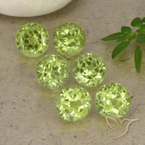 Shop natural 2.67ct Vert vif et léger Péridot gems, Tour, from Chine at GemSelect. In stock, global shipping!