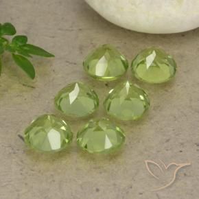 Shop natural 2.67ct Vert vif et léger Péridot gems, Tour, from Chine at GemSelect. In stock, global shipping!
