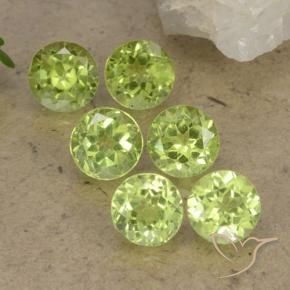 Shop natural 2.58ct Vert clair Péridot gems, Tour, from Chine at GemSelect. In stock, global shipping!
