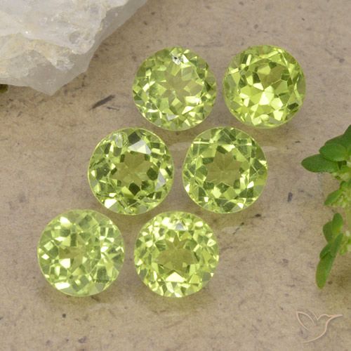 2.49ctw Naturel Vert clair Péridot, Tour, VVS-VS