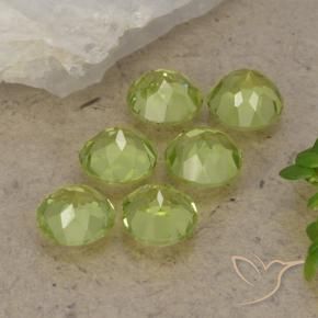 Shop natural 2.49ct Vert clair Péridot gems, Tour, from Chine at GemSelect. In stock, global shipping!