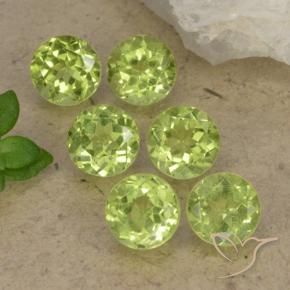 Shop natural 2.65ct Vert vif et léger Péridot gems, Tour, from Chine at GemSelect. In stock, global shipping!