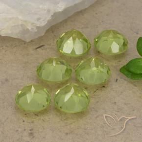 Shop natural 2.65ct Vert vif et léger Péridot gems, Tour, from Chine at GemSelect. In stock, global shipping!