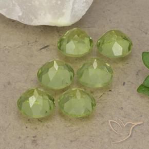 Shop natural 2.81ct Vert vif et léger Péridot gems, Tour, from Chine at GemSelect. In stock, global shipping!