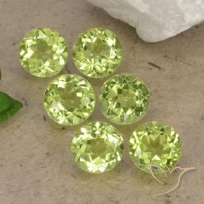 Shop natural 2.56ct Vert clair Péridot gems, Tour, from Chine at GemSelect. In stock, global shipping!