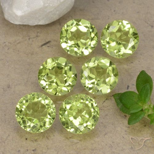 2.37ctw Naturel Vert vif et léger Péridot, Tour, VVS-VS