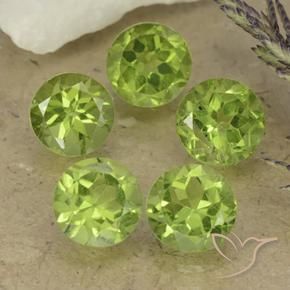 Shop natural 4.75ct Vert vif et léger Péridot gems, Tour, from Chine at GemSelect. In stock, global shipping!