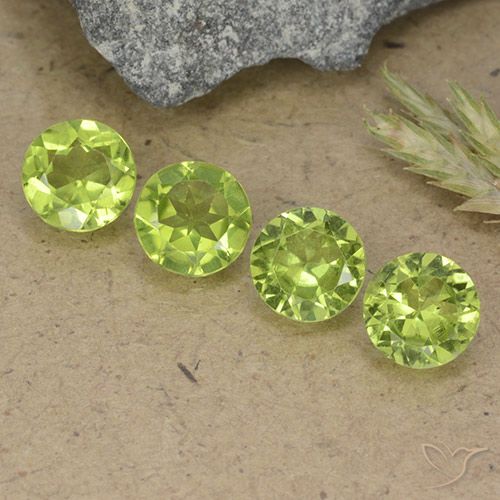 2.91ctw Naturel Vert vif et léger Péridot, Tour, VS
