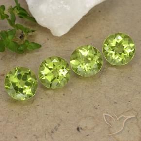 Shop natural 3.32ct Vert jaunâtre vif Péridot gems, Tour, from Chine at GemSelect. In stock, global shipping!