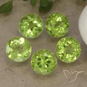 Shop natural 4.19ct Vert vif et léger Péridot gems, Tour, from Chine at GemSelect. In stock, global shipping!