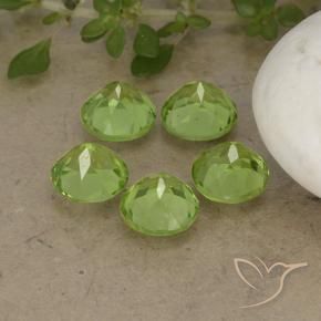 Shop natural 4.19ct Vert vif et léger Péridot gems, Tour, from Chine at GemSelect. In stock, global shipping!