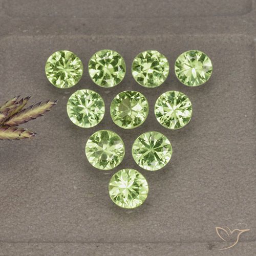 2.36ctw Naturel Vert jaunâtre Péridot, Tour, VS