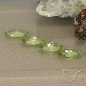 Shop natural 1.43ct Vert vif et léger Péridot gems, Marquise, from Chine at GemSelect. In stock, global shipping!