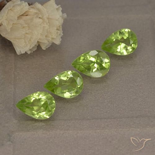 Shop natural 2.64ct Vert vif et léger Péridot gems, En forme de poire, from Chine at GemSelect. In stock, global shipping!