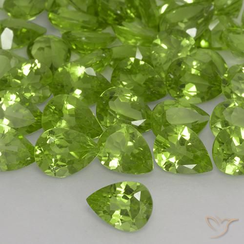 Péridot Vert jaunâtre naturelle En forme de poire, 1.08 ct, VS