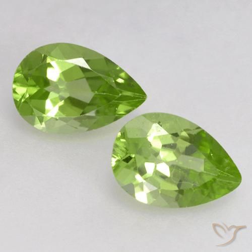 0.91ctw Naturel Vert moyen Péridot, En forme de poire, VVS-VS