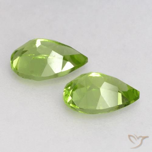 Shop natural 0.91ct Vert moyen Péridot gems, En forme de poire, from Chine at GemSelect. In stock, global shipping!