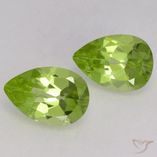 Shop natural 0.85ct Vert éclatant Péridot gems, En forme de poire, from Chine at GemSelect. In stock, global shipping!