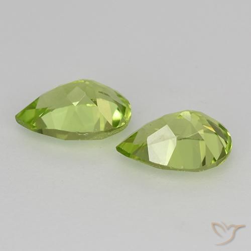 Shop natural 0.90ct Vert vif et léger Péridot gems, En forme de poire, from Chine at GemSelect. In stock, global shipping!