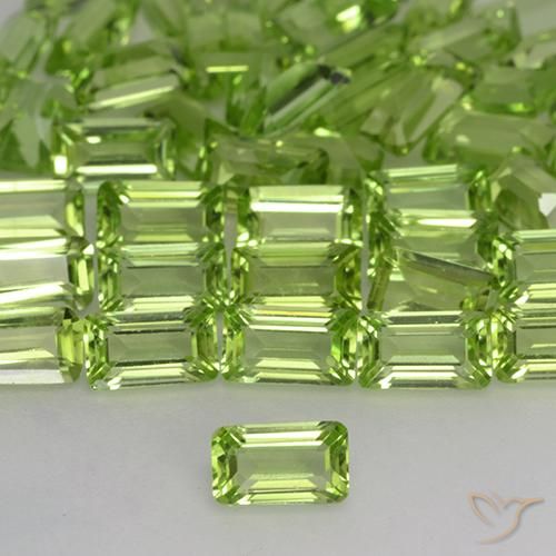 0.30ct Naturel Vert vif et léger Péridot, Taille émeraude, VVS-VS