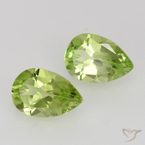 Shop natural 0.93ct Vert vif et léger Péridot gems, En forme de poire, from Chine at GemSelect. In stock, global shipping!