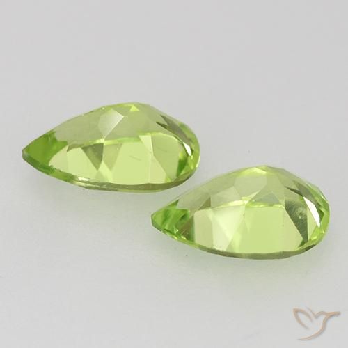 Shop natural 0.93ct Vert vif et léger Péridot gems, En forme de poire, from Chine at GemSelect. In stock, global shipping!