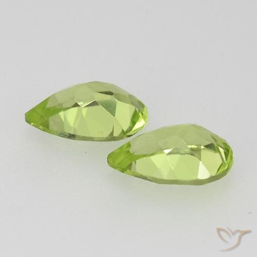 Shop natural 0.80ct Vert vif et léger Péridot gems, En forme de poire, from Chine at GemSelect. In stock, global shipping!