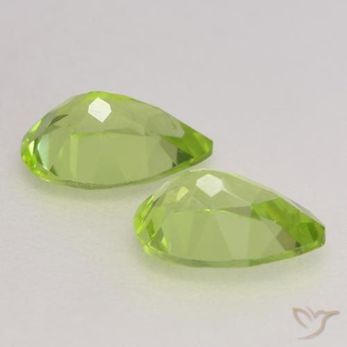 Shop natural 0.84ct Vert moyen Péridot gems, En forme de poire, from Chine at GemSelect. In stock, global shipping!