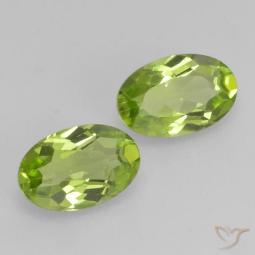 Shop natural 0.94ct Vert éclatant Péridot gems, ovale, from Chine at GemSelect. In stock, global shipping!